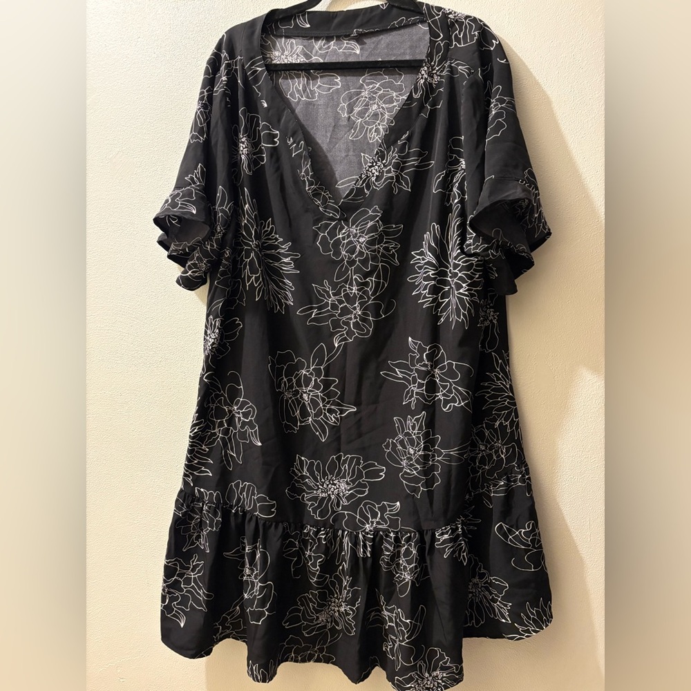 Black 3X Floral Dress or swimsuit cover-up with ruffle detail